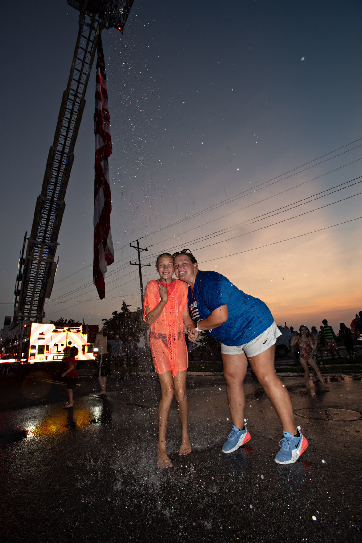071919_nws_wildwoodxmasinjuly